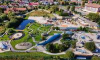 Park Wieloryba w Rewalu.jpg